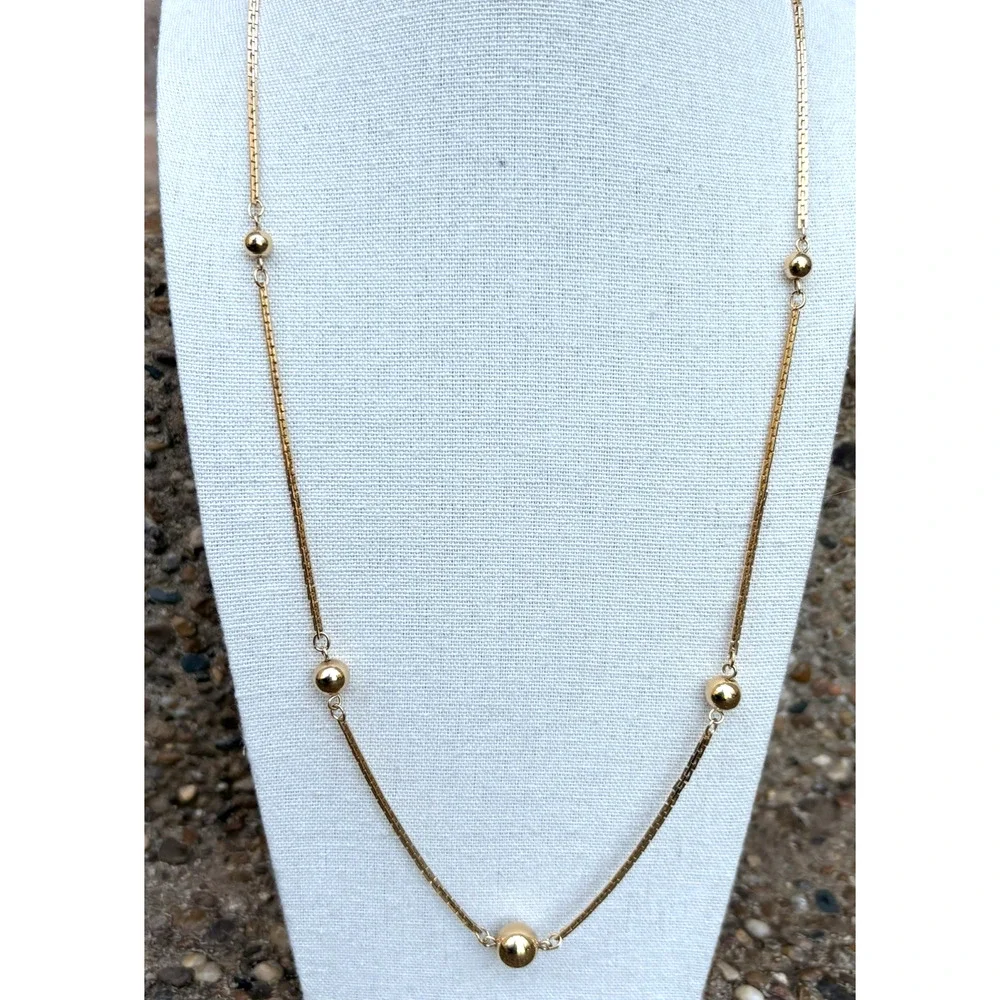 Vintage Avon Gold Tone Chain‎ Station Necklace 26